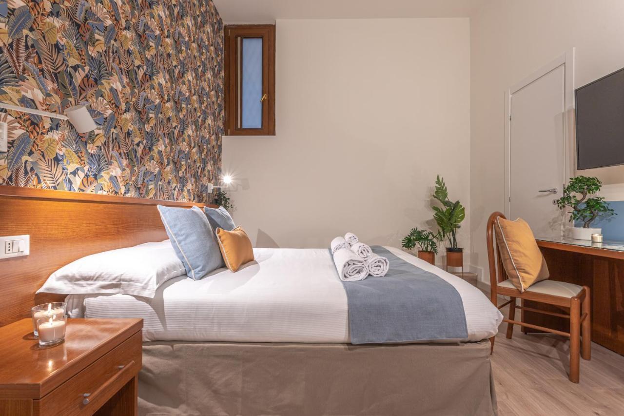 Vittoria Garden Suites Roma Exterior foto